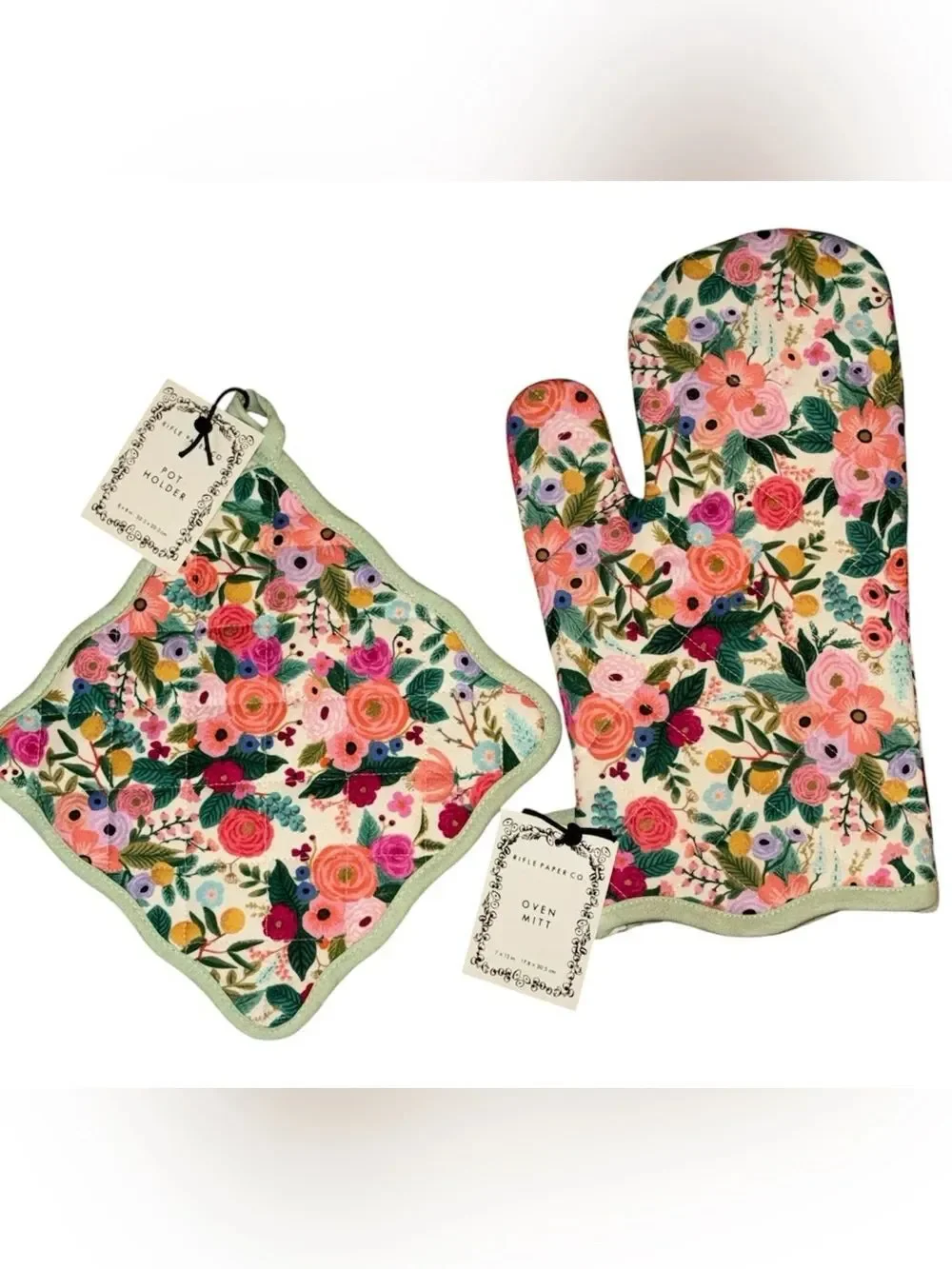Rifle Paper & Co. Garden Party Oven Mitt and Pot Holder Set!